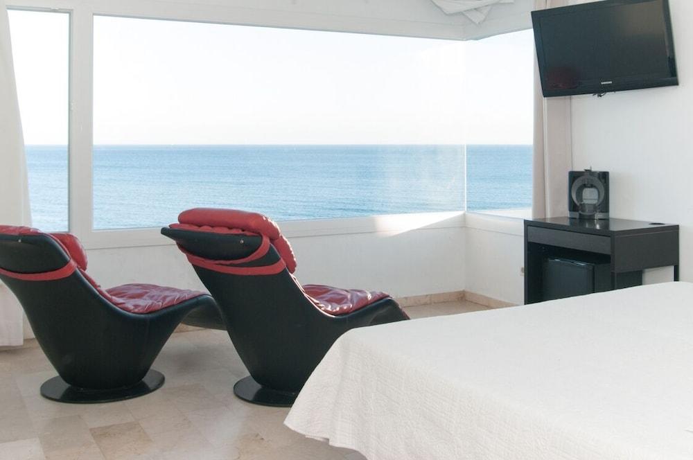 Hotel Boutique Milla De Plata Torreguadiaro Eksteriør bilde