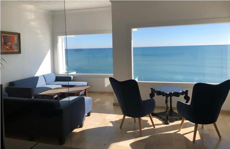 Hotel Boutique Milla De Plata Torreguadiaro Eksteriør bilde